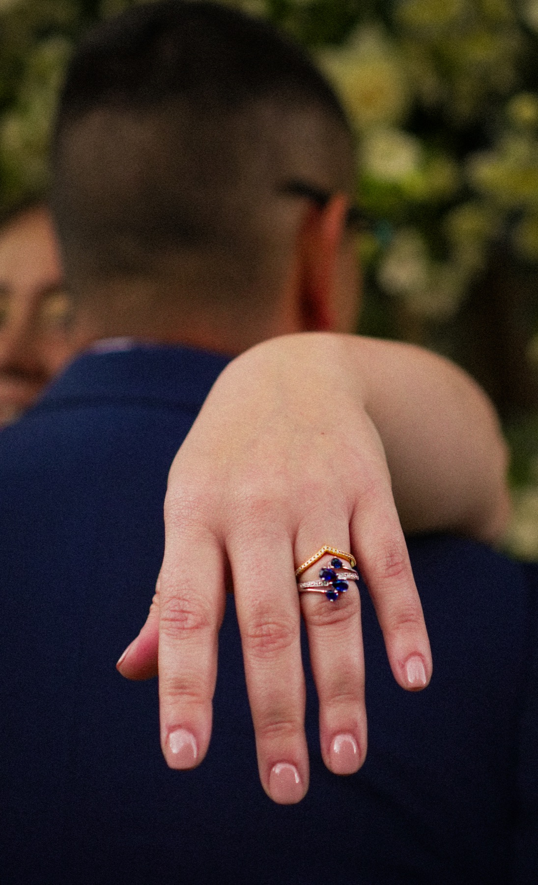 Detalle de los anillos de boda de Checho y Lidia